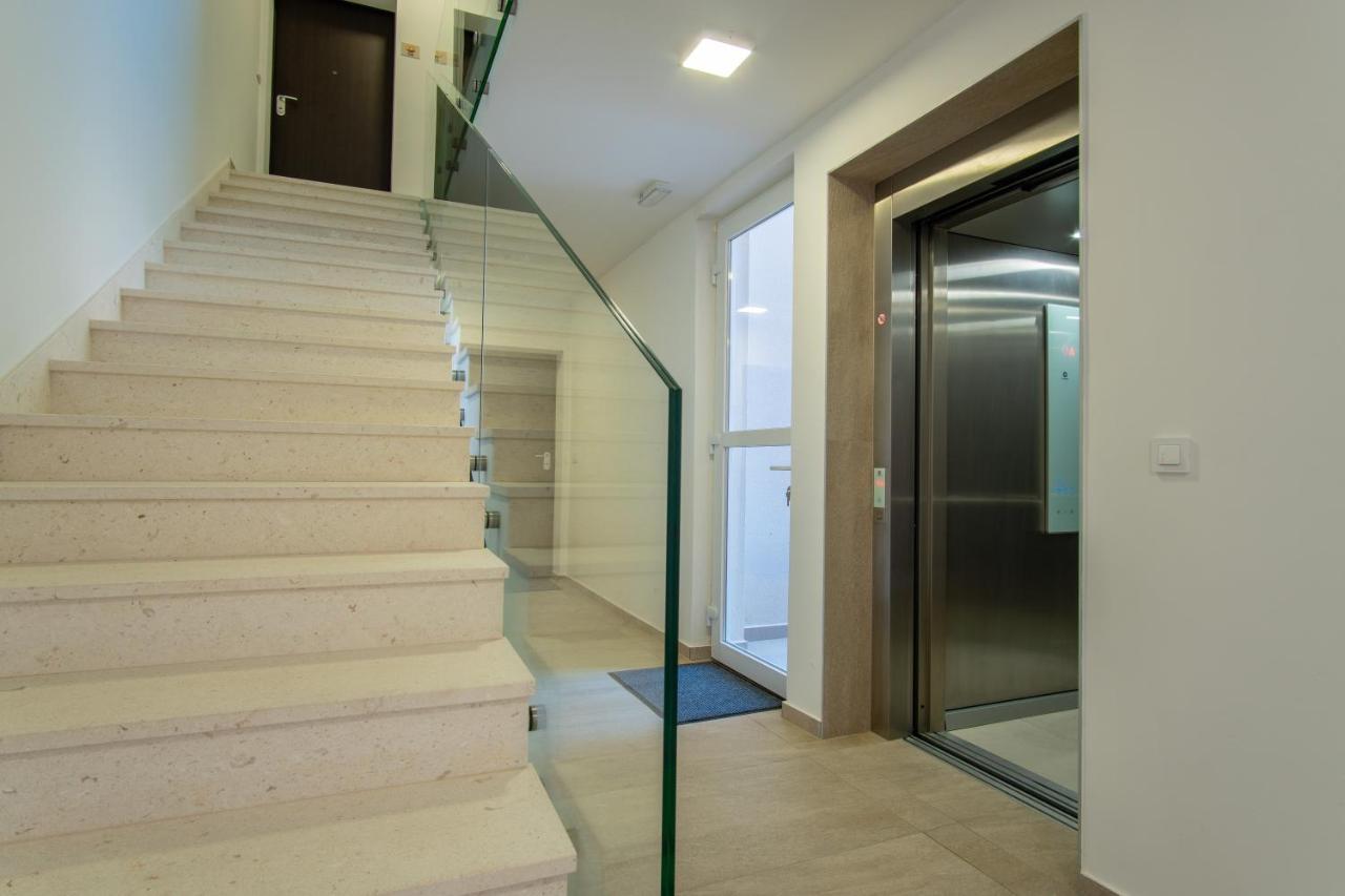 Apartments Mandre II Экстерьер фото