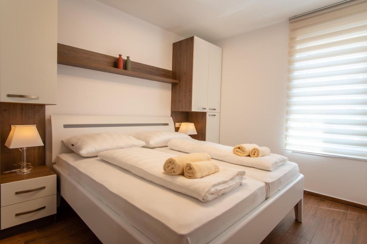 Apartments Mandre II Экстерьер фото