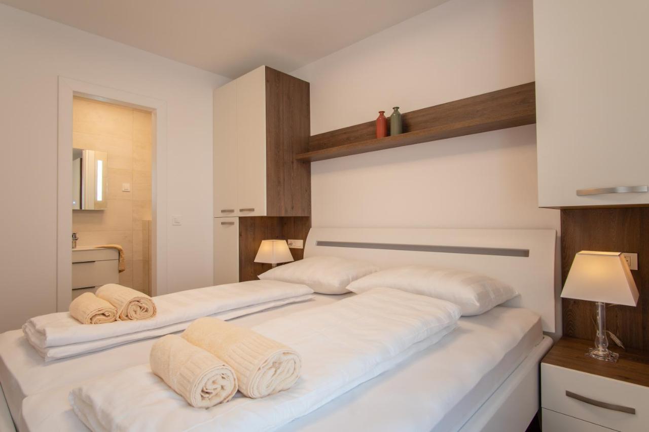 Apartments Mandre II Экстерьер фото